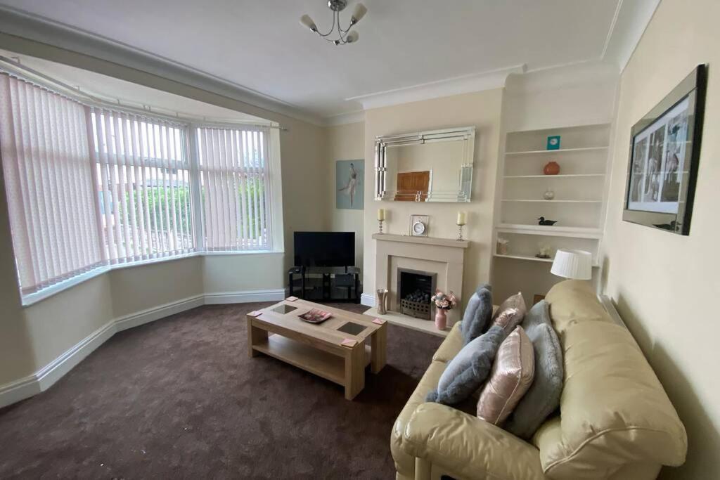 شقة Sited In Lytham, Not Moss Side, Meadow Hse, Entire Hse, Sleeps 6 Moss Side  المظهر الخارجي الصورة